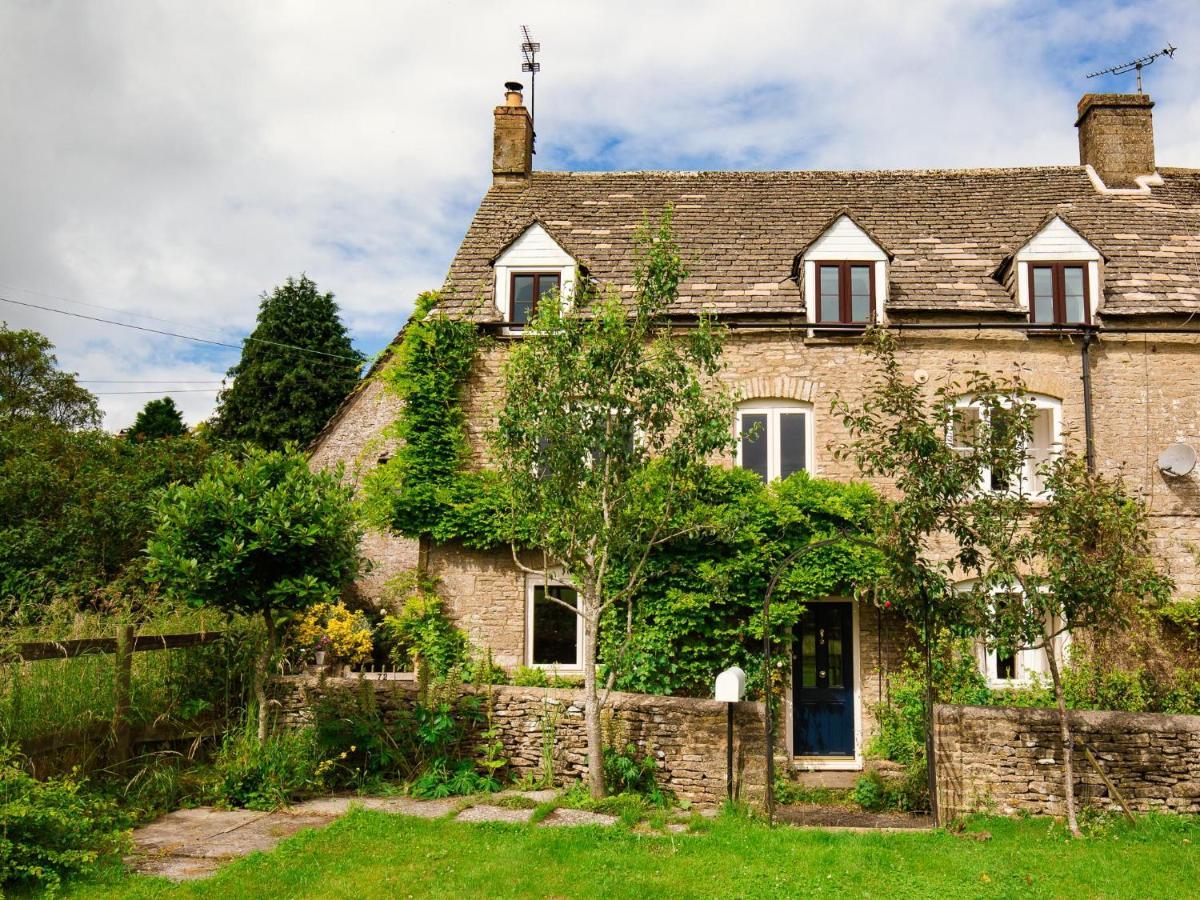 Field View Villa Cirencester Buitenkant foto