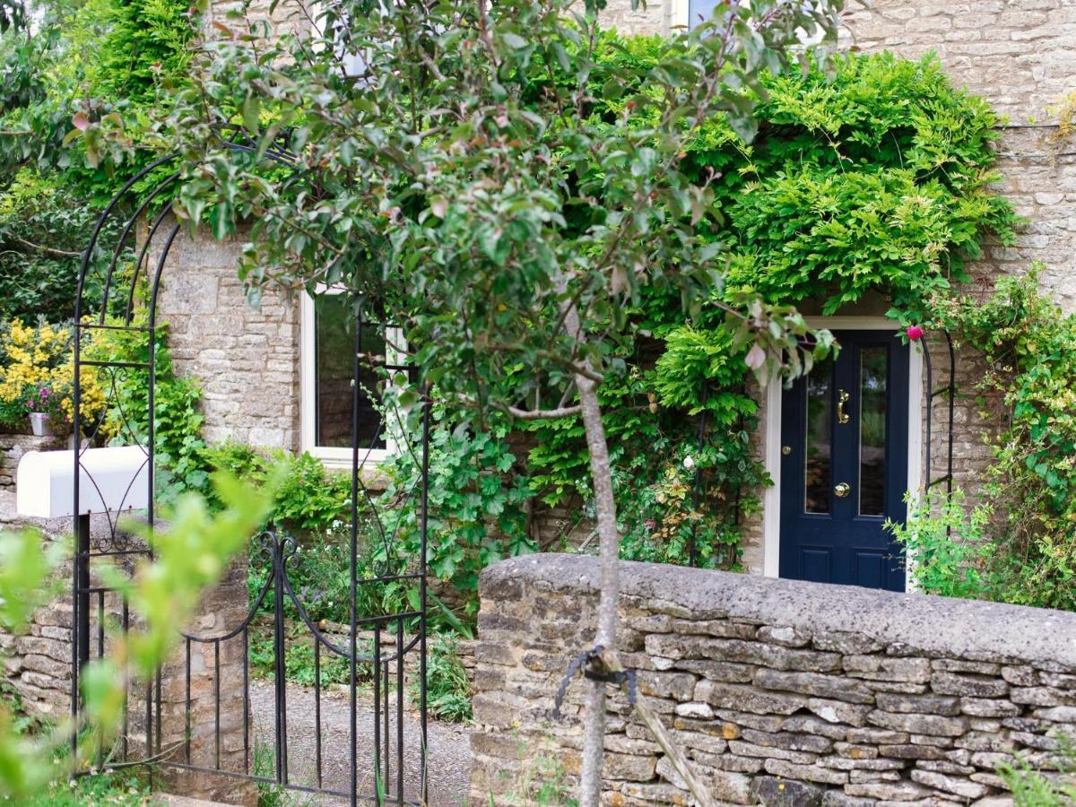 Field View Villa Cirencester Buitenkant foto