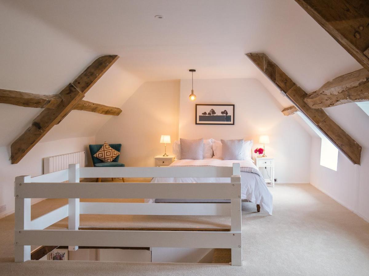 Field View Villa Cirencester Buitenkant foto