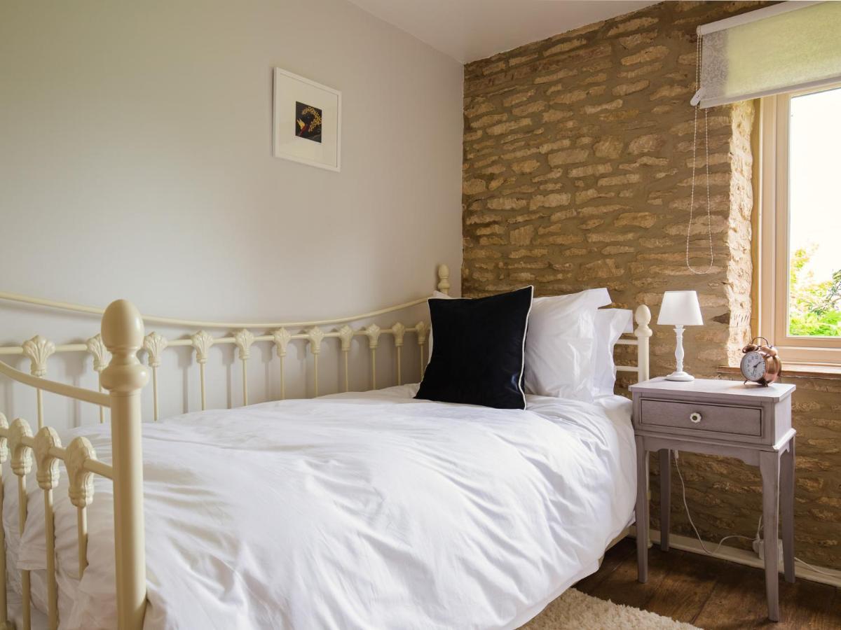 Field View Villa Cirencester Buitenkant foto