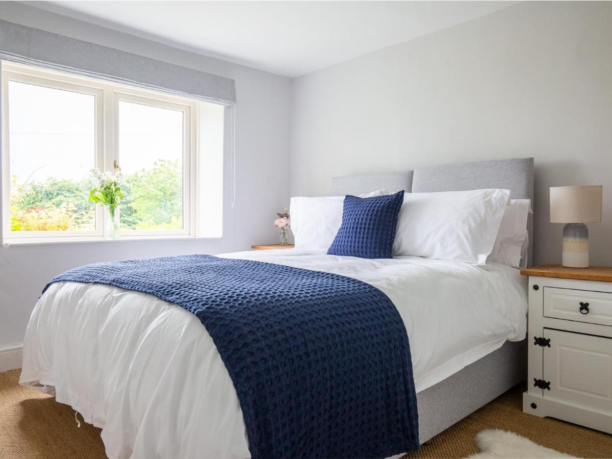 Field View Villa Cirencester Buitenkant foto